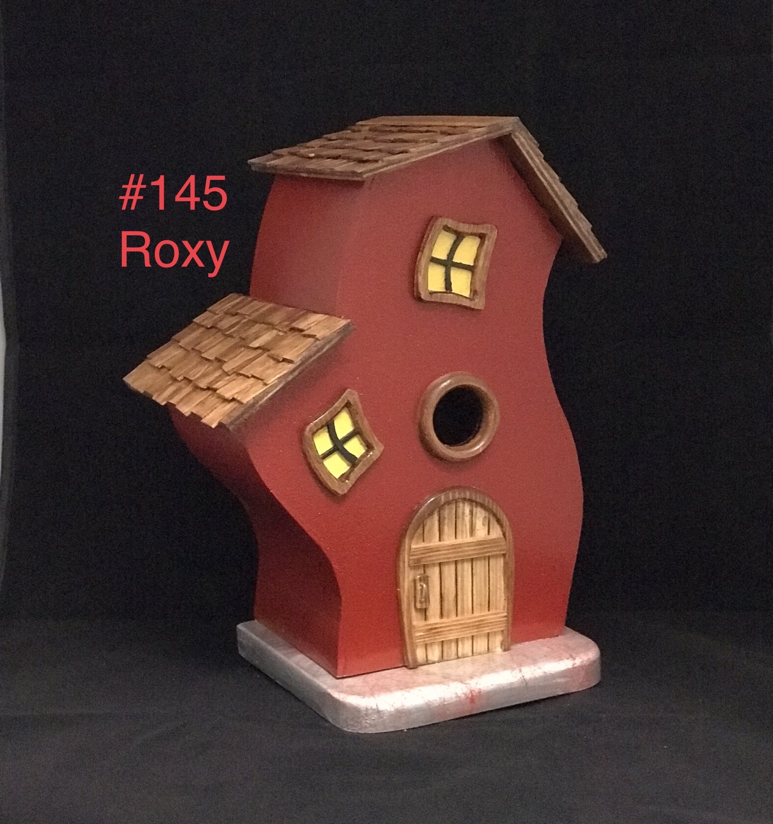 145 Roxy Image